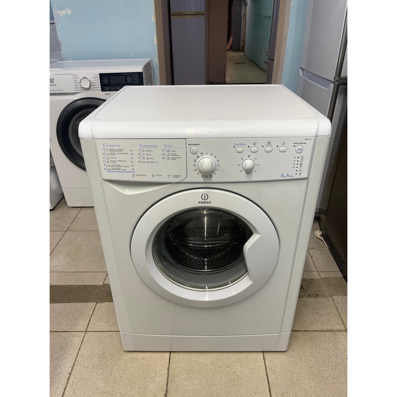 Стиральная машина Indesit IWB 5103
