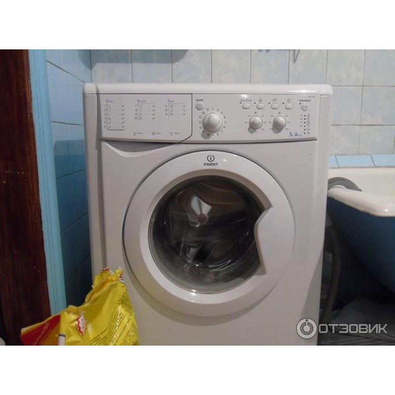 Стиральная машина Indesit IWSC 5085 — изображение 2