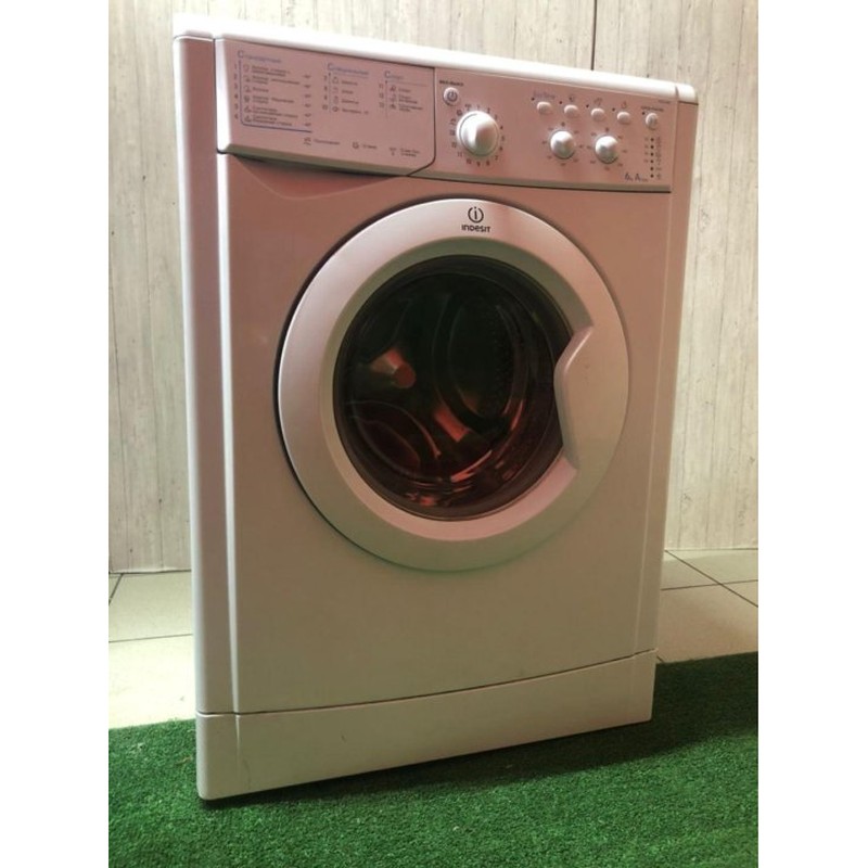 Стиральная машина Indesit IWSC 6085